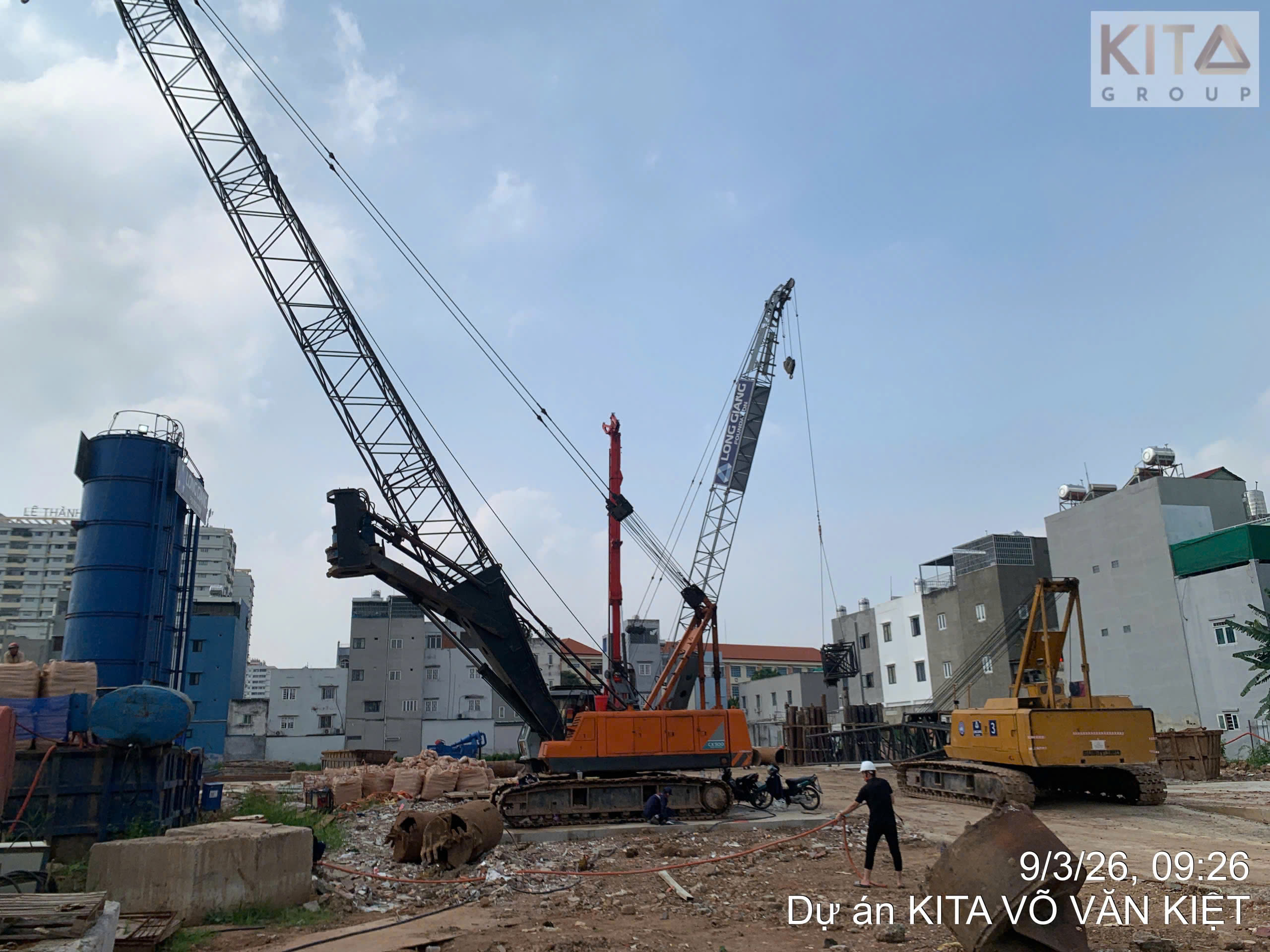 Tiến độ 09/03/2026 — Cẩu trục và máy ép cọc tại công trường Ansana